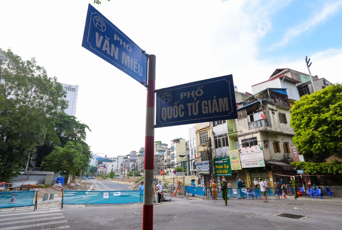 CLIP: Thiết lập khu cách ly y tế 2 phường ở Hà Nội với 21.000 dân - Ảnh 15.