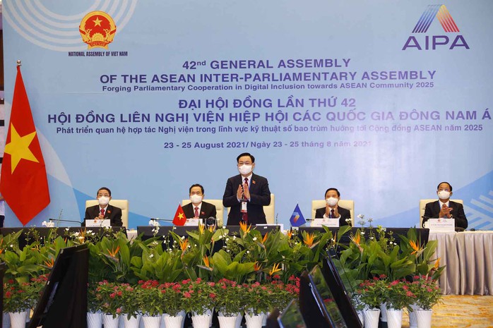 Chủ tịch Quốc hội Vương Đình Huệ tham dự AIPA-42 - Ảnh 1.