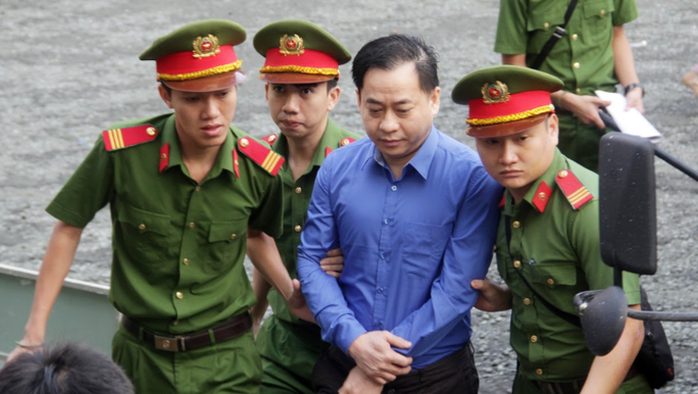 Truy tố nguyên phó tổng cục trưởng Nguyễn Duy Linh nhận hối lộ 5 tỉ đồng - Ảnh 1.