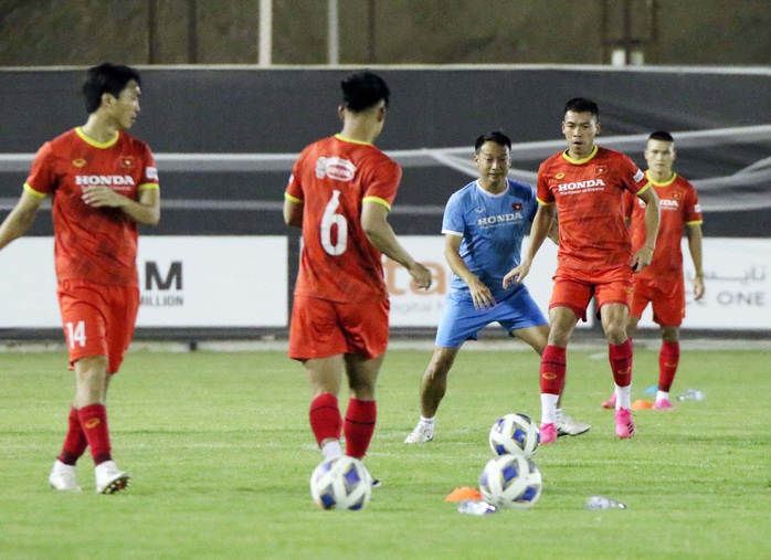 Tiền vệ Quang Hải: Chắt chiu những tình huống cố định trong trận “đại chiến” với đội tuyển đẳng cấp châu Á - Ảnh 12.