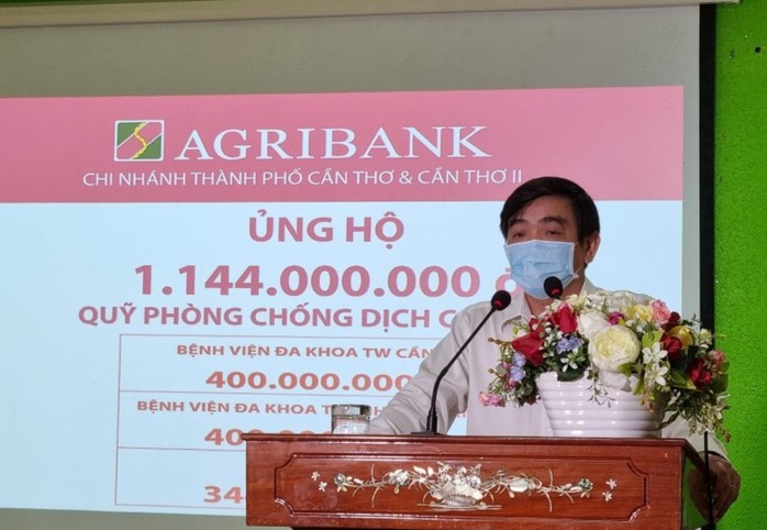 Chi nhánh Agribank ở Cần Thơ, Sóc Trăng tiếp tục ủng hộ quỹ phòng, chống dịch Covid-19. - Ảnh 2.