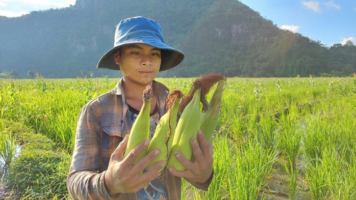 Những vùng đất hồi sinh sau bão lũ (*): Tà Rùng rũ bùn đứng lên! - Ảnh 1.