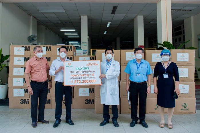 Tập đoàn Hưng Thịnh hỗ trợ trang thiết bị y tế cho Bệnh viện Nhân Dân 115 và Bệnh viện Nhân dân Gia Định - Ảnh 1. Tập đoàn Hưng Thịnh hỗ trợ trang thiết bị y tế cho Bệnh viện Nhân Dân 115 và Bệnh viện Nhân dân Gia Định - Ảnh 1.