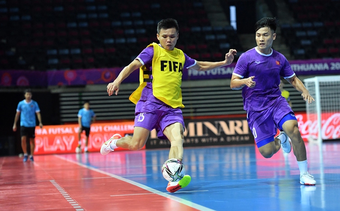 Tuyển futsal Việt Nam hưng phấn trước trận đọ sức Brazil - Ảnh 5.