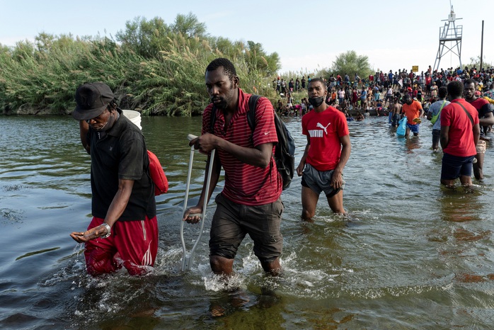 Làn sóng người di cư “sống dở, chết dở” ở biên giới Mỹ - Mexico - Ảnh 6.