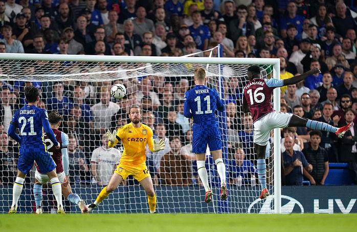 Người nhện Kepa cứu Chelsea loạt luân lưu, Tottenham thoát hiểm League Cup - Ảnh 2.