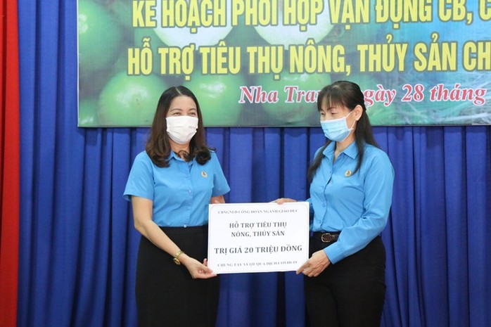 Khánh Hòa phấn đấu mỗi đoàn viên mua 50.000 đồng nông thủy sản cho nông dân - Ảnh 2.