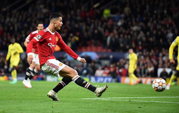 Ronaldo ghi bàn thắng phút 90+5, Man United ngược dòng quật ngã Villarreal - Ảnh 1.