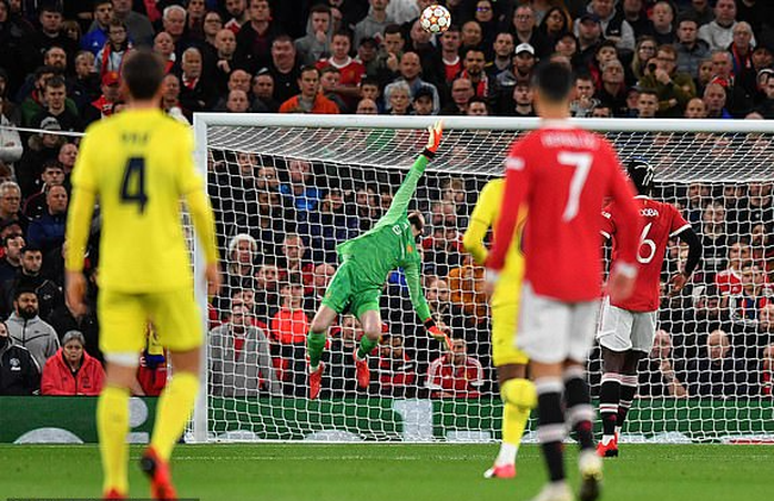 Ronaldo ghi bàn thắng phút 90+5, Man United ngược dòng quật ngã Villarreal - Ảnh 5.