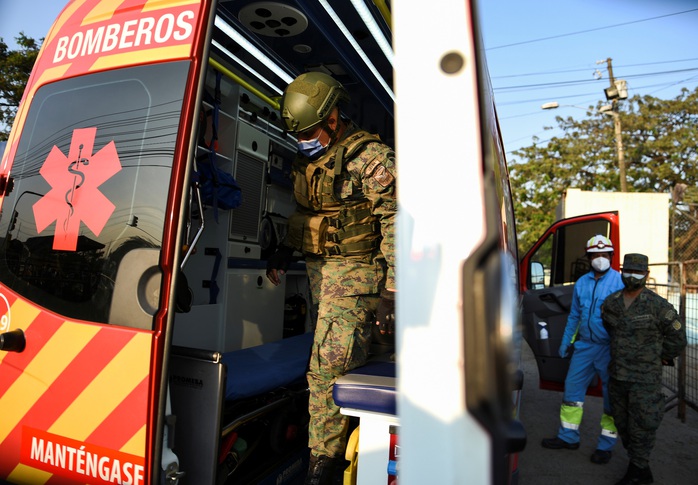 Thanh toán đẫm máu, chỉ 1 đêm thiệt mạng hơn 100 tù nhân Ecuador - Ảnh 5.