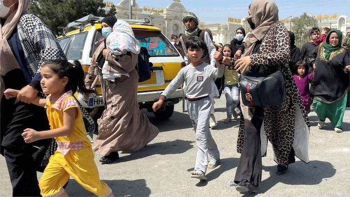 Nhiều người Afghanistan sang Mỹ với vợ vị thành niên - Ảnh 2.