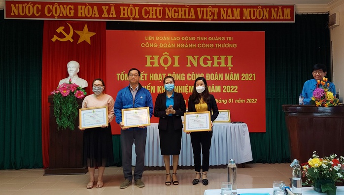 Phấn đấu 100% đoàn viên, người lao động khó khăn được chăm lo trong dịp Tết nguyên đán Nhâm Dần - Ảnh 1.