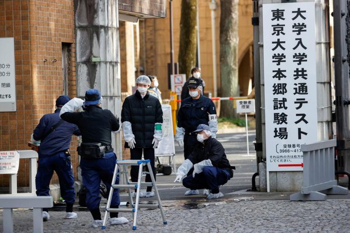 Đi thi đại học, bị chém gục trước cổng trường ở Nhật Bản - Ảnh 6.