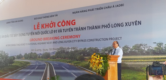 Chủ tịch nước dự khởi công tuyến giao thông quan trọng của ĐBSCL - Ảnh 4.