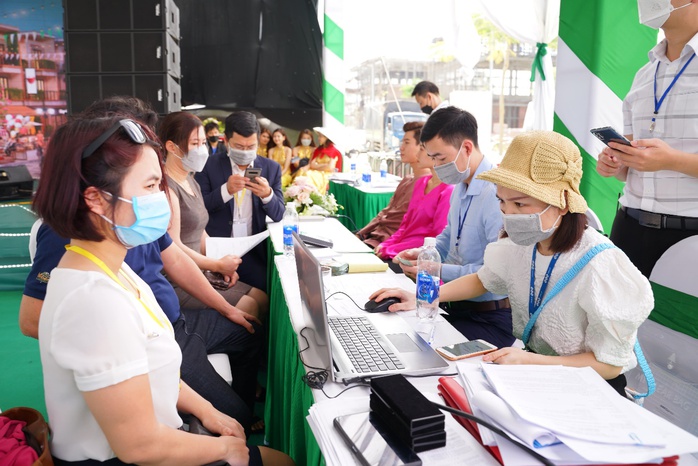 Bùng nổ giao dịch nhà phố hai mặt tiền, BĐS “Hòn ngọc Mekong” Sa Đéc thức giấc - Ảnh 2. Bùng nổ giao dịch nhà phố hai mặt tiền, BĐS “Hòn ngọc Mekong” Sa Đéc thức giấc - Ảnh 2.