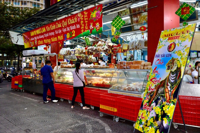 Như Lan kính mời “ông Ba Mươi” xuống phố du Xuân - Ảnh 4. Như Lan kính mời “ông Ba Mươi” xuống phố du Xuân - Ảnh 4.