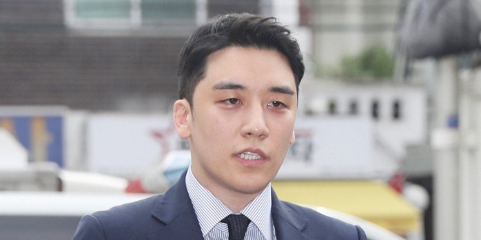 Nhận tội môi giới mại dâm, ca sĩ Seungri được giảm án tù - Ảnh 1.