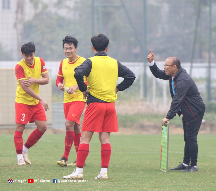 HLV Park Hang-seo lùi ngày hội quân - Ảnh 1.