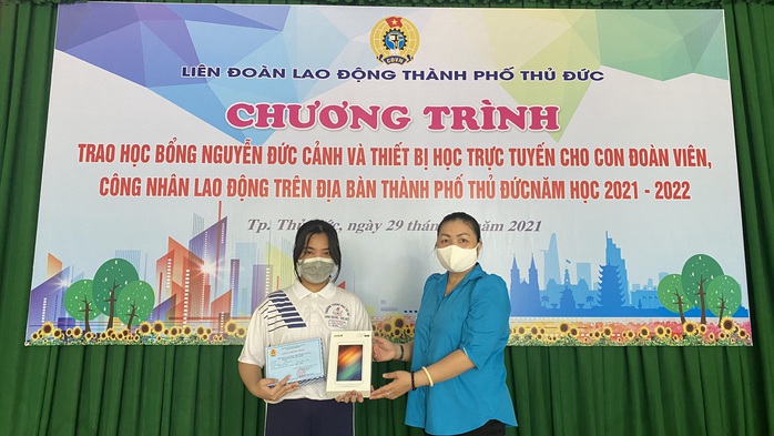 Công đoàn Thành phố Hồ Chí Minh: Dành hơn 700 tỉ đồng chăm lo Tết cho đoàn viên- lao động - Ảnh 3.