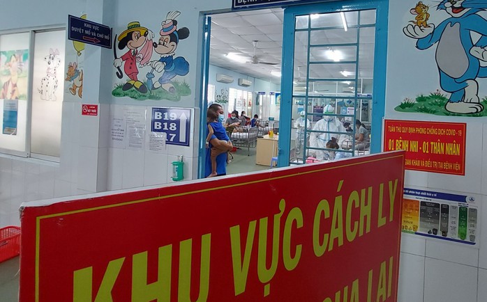 TP HCM: Giảm số ca nhập viện và chuyển nặng vì Covid-19 ở trẻ em - Ảnh 1.