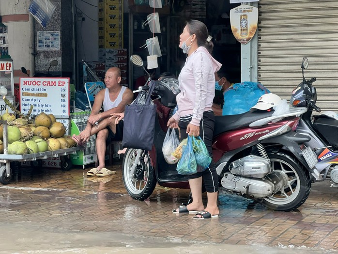 Triều cường dâng cao, Cần Thơ cho học sinh học tại nhà 3 ngày - Ảnh 10.