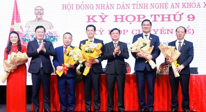 Nghệ An có thêm 2 Phó Chủ tịch tỉnh mới - Ảnh 1.
