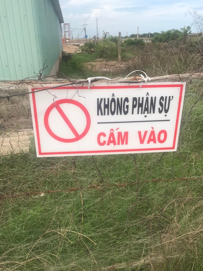 UBND thị xã bị kiện vì xâm nhập vào trang trại nuôi cá kèo - Ảnh 1.