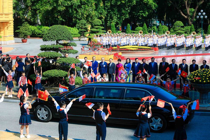 Chủ tịch nước Nguyễn Xuân Phúc chủ trì Lễ đón Tổng thống Singapore - Ảnh 5.