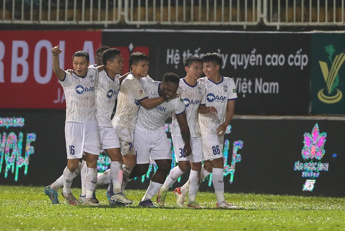 Trước vòng 20 V-League 2022: Căng thẳng và đầy kịch tính! - Ảnh 5.