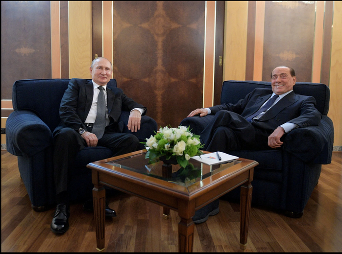 Ông Berlusconi khoe gửi thư ngọt ngào với tổng thống Nga - Ảnh 1.