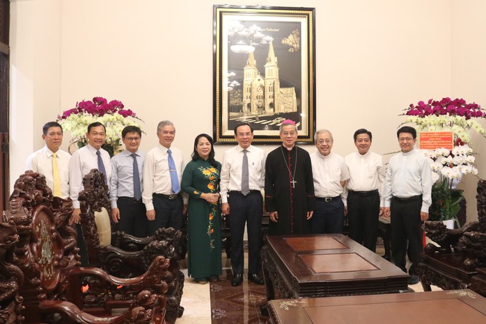 Bí thư Thành ủy TP HCM đến thăm, chúc mừng Tân Chủ tịch Hội đồng Giám mục Việt Nam - Ảnh 5.