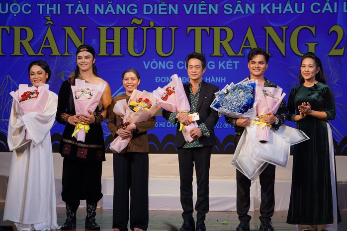 Khánh Tuấn, Võ Minh Lâm, Phương Nga tạo ấn tượng mạnh trong đêm tranh tài Trần Hữu Trang - Ảnh 2.