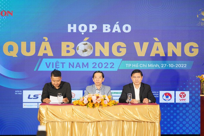 Cựu tuyển thủ Nguyễn Hồng Sơn: Quả bóng Vàng Việt Nam là động lực của cầu thủ - Ảnh 2.