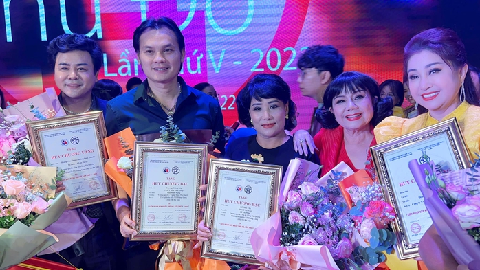 Thoại Mỹ, Bình Tinh, Võ Minh Lâm đoạt HCV tại Liên hoan sân khấu thủ đô - Ảnh 6.