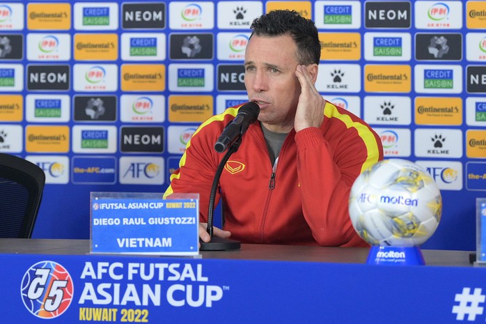 HLV Giustozzi: “Futsal Việt Nam cần nâng cấp giải trong nước” - Ảnh 1.