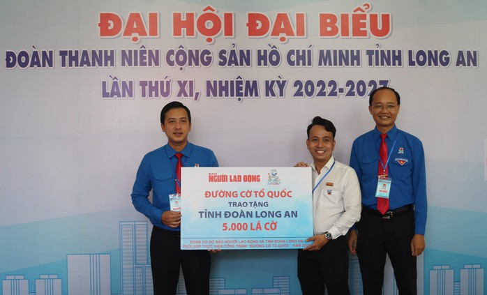 Món quà đặc biệt trong ngày hội lớn của tuổi trẻ Long An - Ảnh 2.