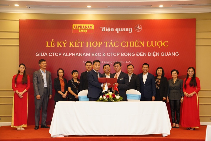 Điện Quang hợp tác chiến lược với Alphnam E&C - Ảnh 1. Điện Quang hợp tác chiến lược với Alphnam E&C - Ảnh 1.