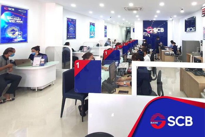 Gần 12.000 tỉ đồng gửi vào SCB trong ngày 13-10 - Ảnh 1.