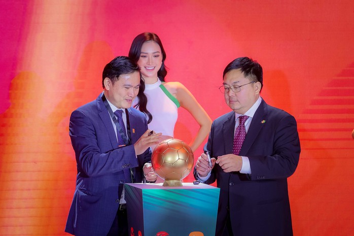 FPT Play sở hữu bản quyền truyền hình V-League 2023-2027 - Ảnh 2.