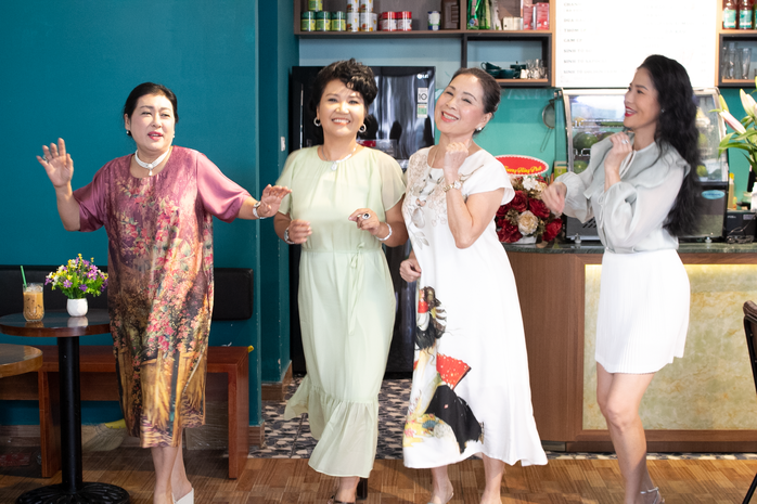 NSND Kim Xuân hội ngộ dàn diễn viên gạo cội trong phim sitcom mới - Ảnh 2.