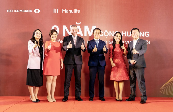 Techcombank và Manulife Việt Nam kỷ niệm 9 năm hợp tác - Ảnh 1. Techcombank và Manulife Việt Nam kỷ niệm 9 năm hợp tác - Ảnh 1.