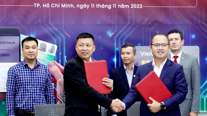VietCredit triển khai giải pháp xác thực căn cước công dân gắn chip FPT.IDCheck - Ảnh 2. VietCredit triển khai giải pháp xác thực căn cước công dân gắn chip FPT.IDCheck - Ảnh 2.