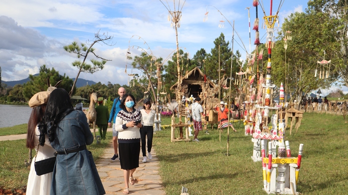 Mãn nhãn với Thiên đường Tây nguyên và Con đường Tơ lụa bên hồ Xuân Hương Đà Lạt - Ảnh 7.