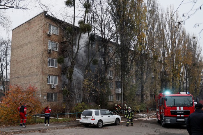 Hàng loạt thành phố Ukraine rúng động vì tên lửa giữa lúc G20 nhóm họp - Ảnh 1.