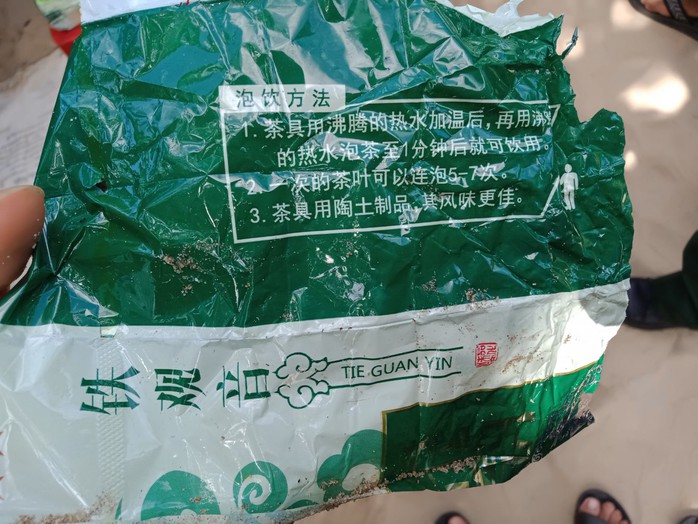 Phát hiện bao tải nghi chứa ma túy trôi vào biển Quảng Nam - Ảnh 4.