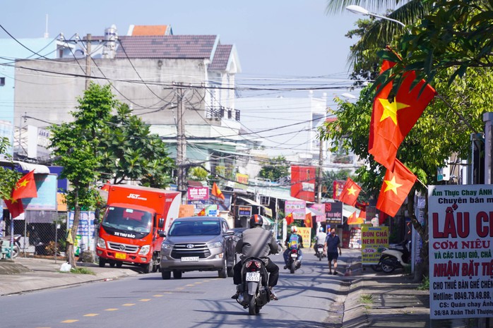 Thực hiện Đường cờ Tổ quốc tại huyện Hóc Môn - Ảnh 2.