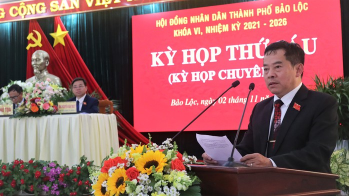 Ông Nguyễn Văn Phương được bầu làm chủ tịch TP Bảo Lộc - Ảnh 1.