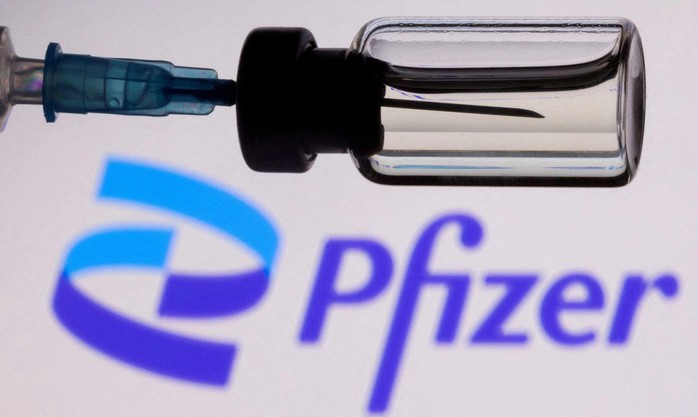 Cặp biến chủng COVID-19 mới lan cực nhanh tại Mỹ, Pfizer thử nghiệm vắc-xin - Ảnh 1.