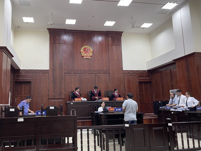 VKSND Cấp cao đề nghị hủy bản án vụ cựu trụ trì chùa Phước Quang lừa đảo - Ảnh 1.