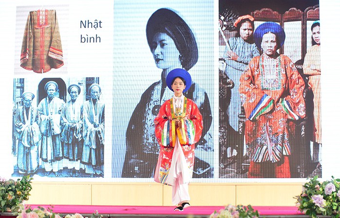 Trình diễn hơn 100 bộ cổ phục trong Ngày Di sản Văn hóa Việt Nam - Ảnh 2.